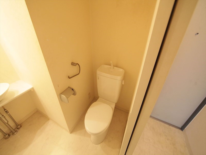 トイレ　洋式トイレ（温水洗浄便座設置可）