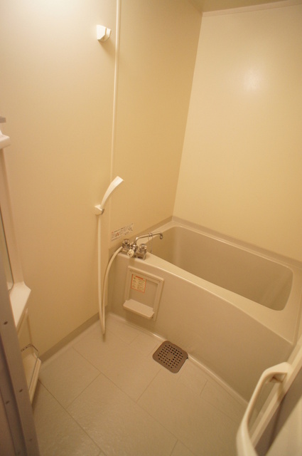 バス・シャワールーム　浴室（追焚き機能付きです。）