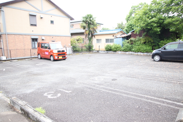 駐車場　敷地内駐車場（要空き確認）♪