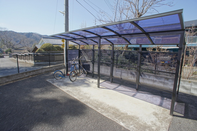 その他共有部分　屋根付き駐輪スペース♪