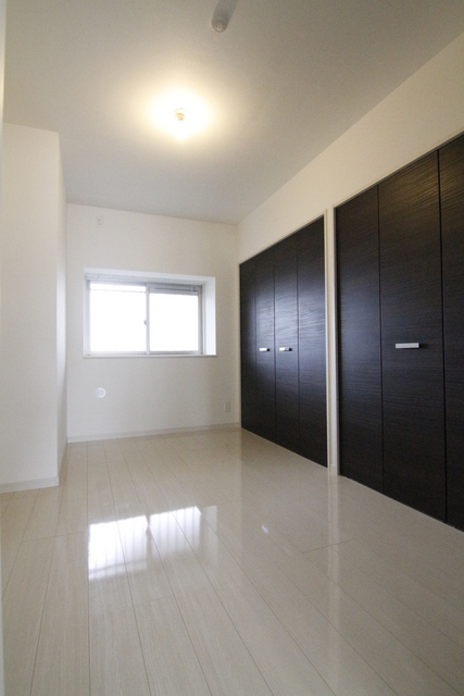 その他部屋・スペース　玄関横の洋室