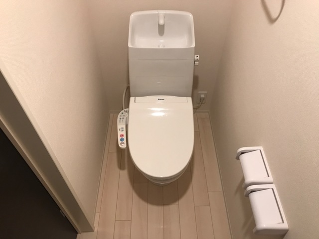 トイレ　トイレ