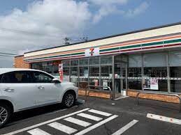 コンビニ　セブンイレブン（コンビニ）まで232m