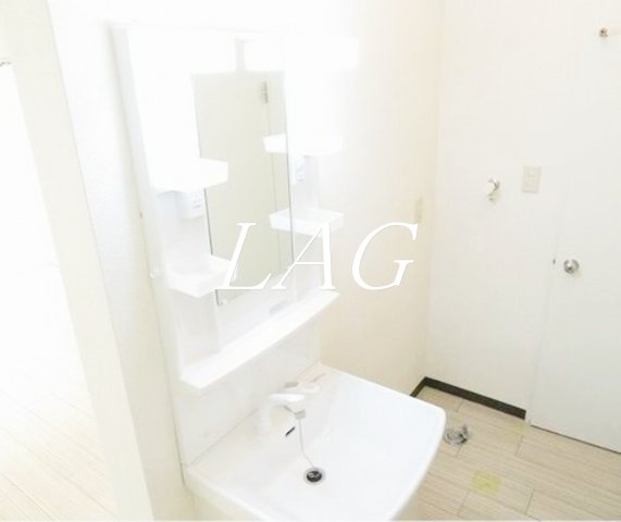 洗面設備　洗面台です。