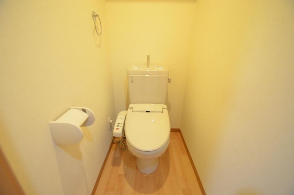 トイレ　シャワー付トイレ