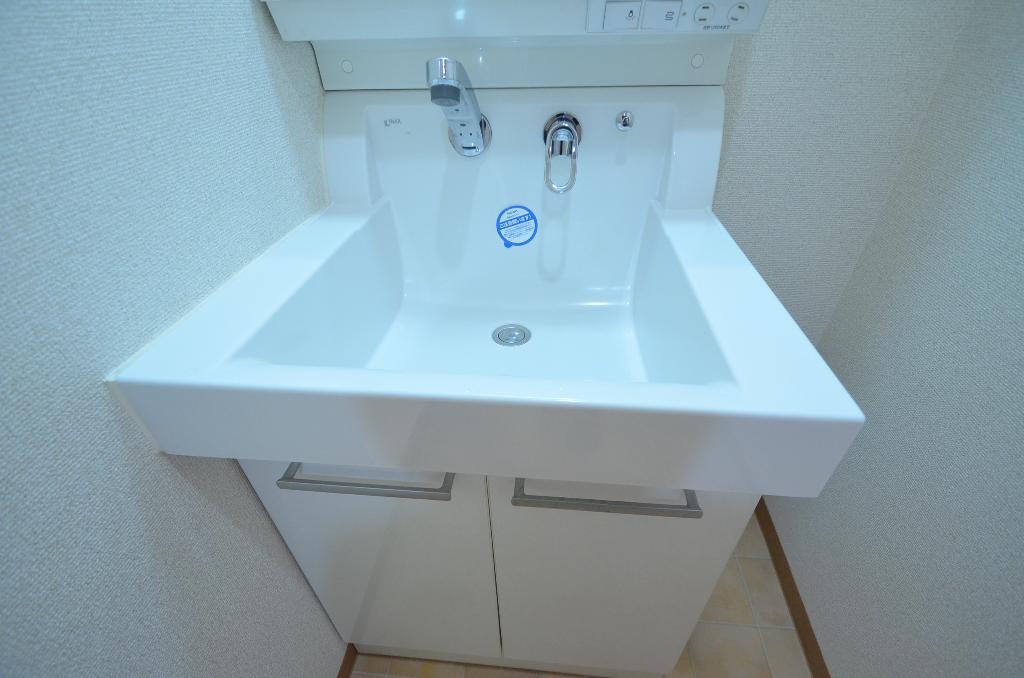 洗面設備　洗髪洗面化粧台
