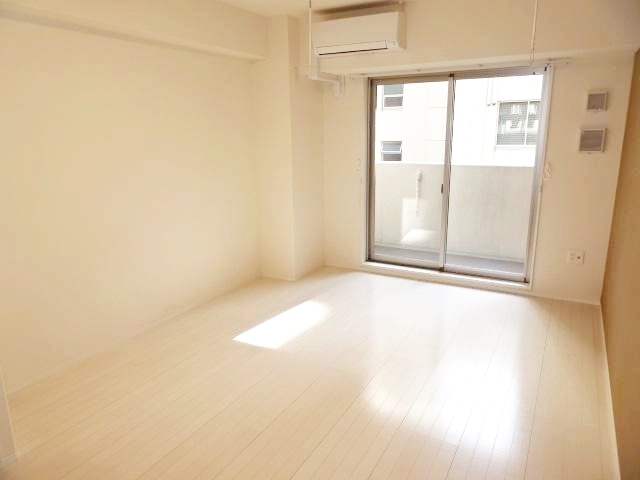 居室・リビング　9.3帖の洋室♪