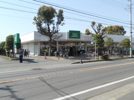 スーパー　ＦＵＪＩ松が丘店（スーパー）まで795m