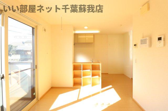 居室・リビング　こちらの居間で趣味の時間をお楽しみください