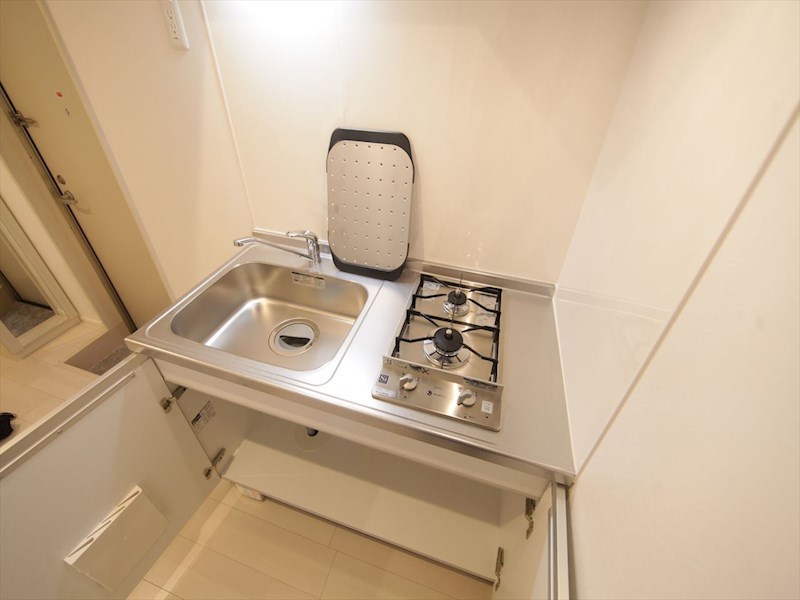 キッチン　システムキッチン（ガス2口コンロ付）　イメージ写真