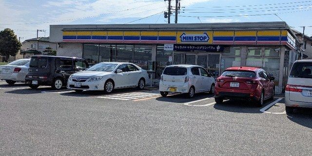コンビニ　ミニストップ袖ヶ浦神納店（コンビニ）まで350m