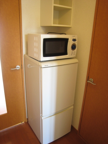 その他設備　冷蔵庫・電信レンジ付き。