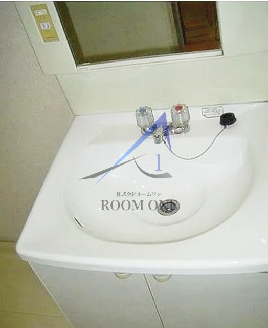 洗面設備　洗面台です。