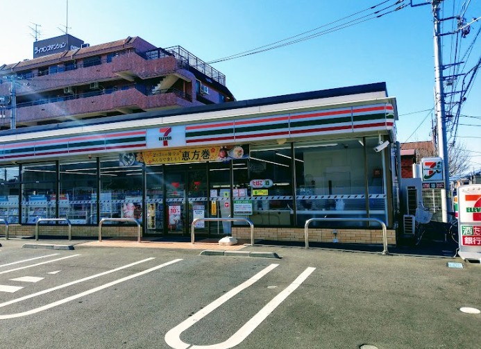 コンビニ　セブンイレブン 大和上草柳7丁目店（コンビニ）まで103m