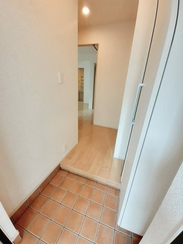 玄関　落ち着いた玄関です