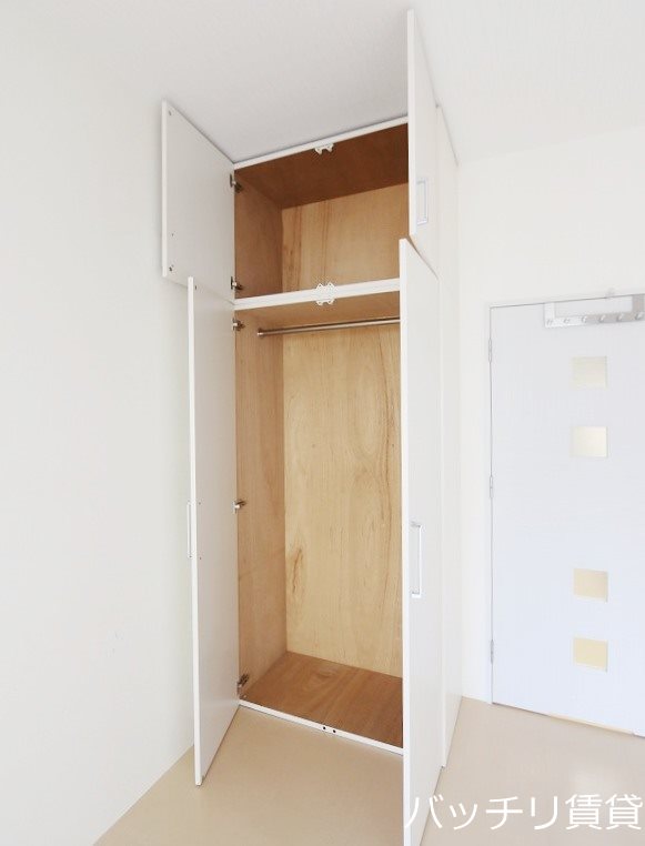 収納　類似写真使用のため、現状を優先致します。