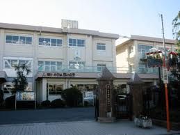 小学校　西浦和小（小学校）まで1033m