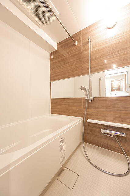 バス・シャワールーム　※写真は同タイプ住戸です。