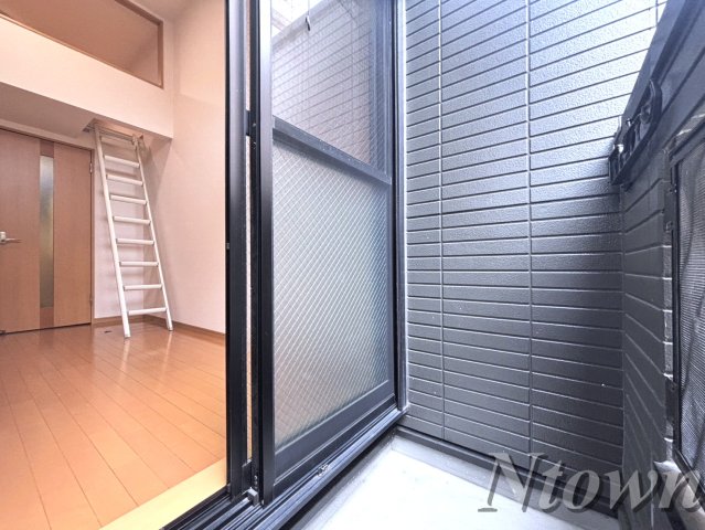 バルコニー　バルコニーがあります