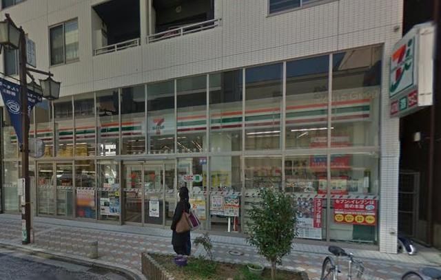 コンビニ　★★セブンイレブン（コンビニ）まで296m