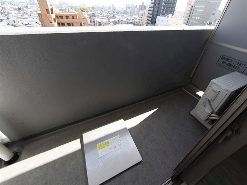 バルコニー　バルコニー