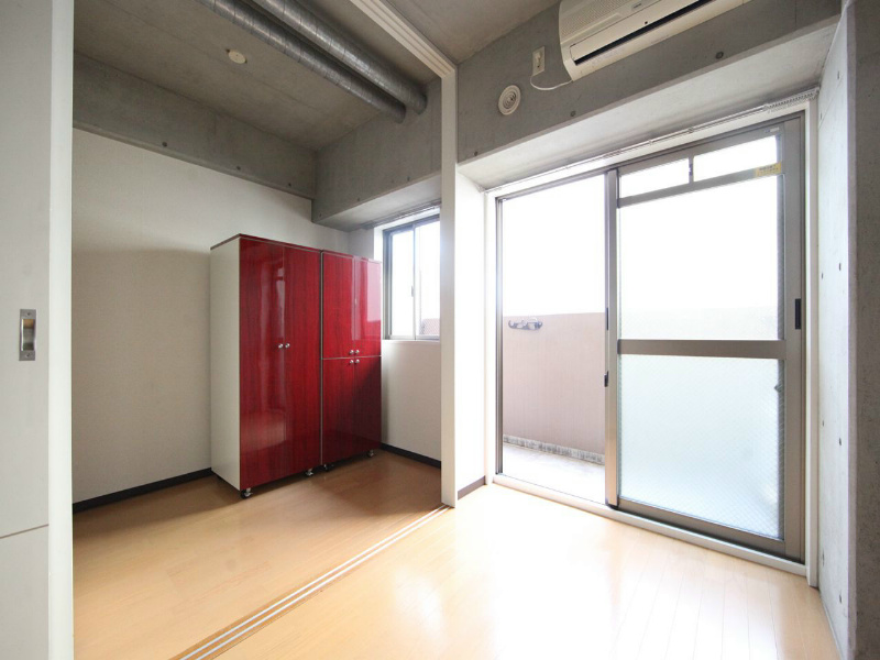 その他部屋・スペース　ＬＤＫ9.8帖　洋室3.7帖　つなげて使用出来ます