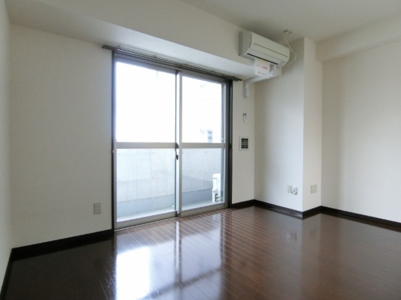 居室・リビング　図面と現状に相違がある場合には現状を優先