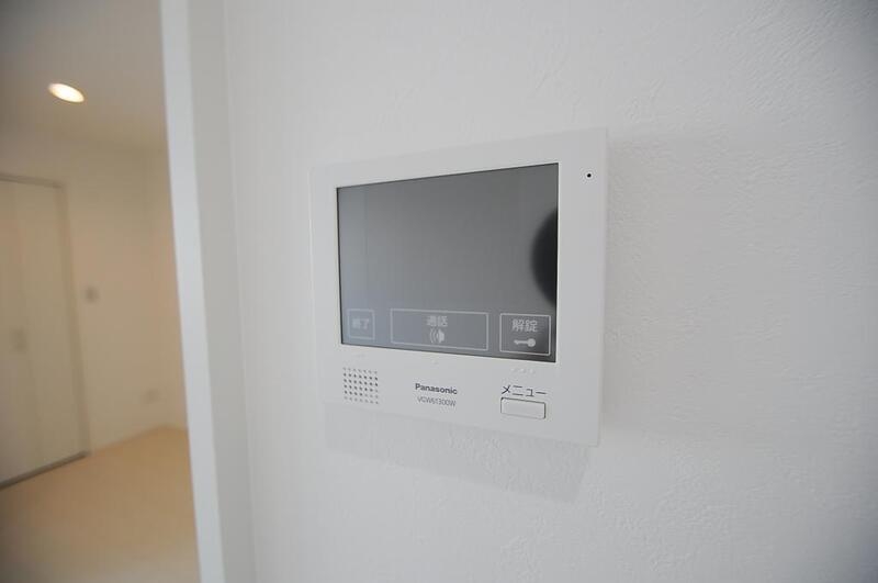 セキュリティ　もしもし、来客の確認は必ずしてからドアを開けてくださいね