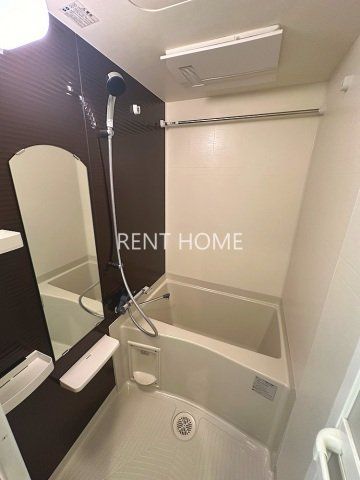 バス・シャワールーム　浴室乾燥機付き