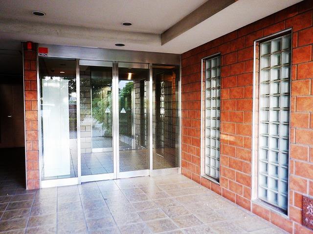 エントランス　【女性のお一人暮らしでも安心のセキュリティ♪】おすすめ！