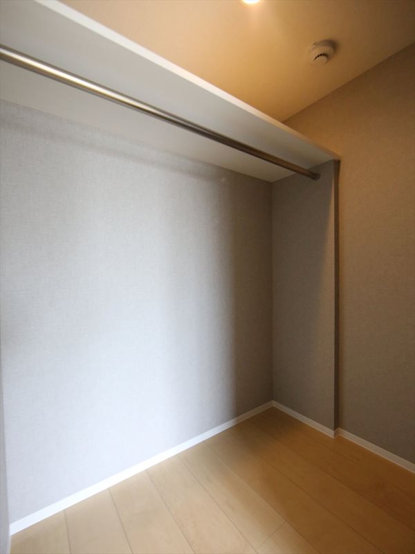 収納　ウォークインクローゼット（収納充実してます）