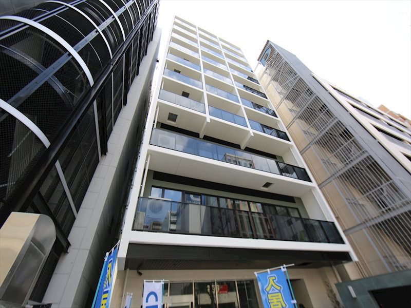 建物外観　外観　オートロック　宅配BOX　防犯カメラ付き