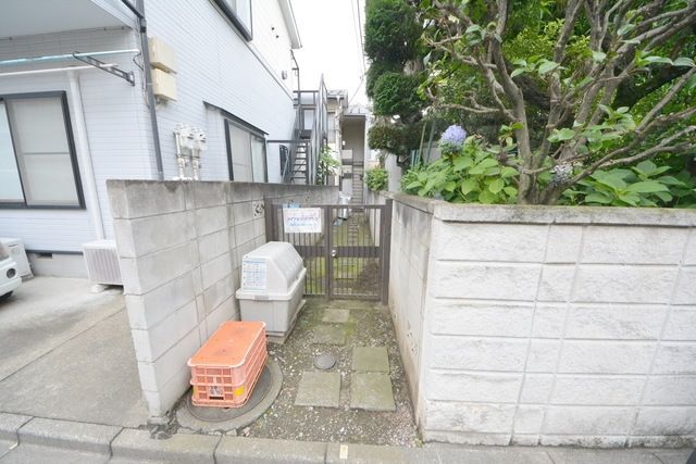 エントランス　外観