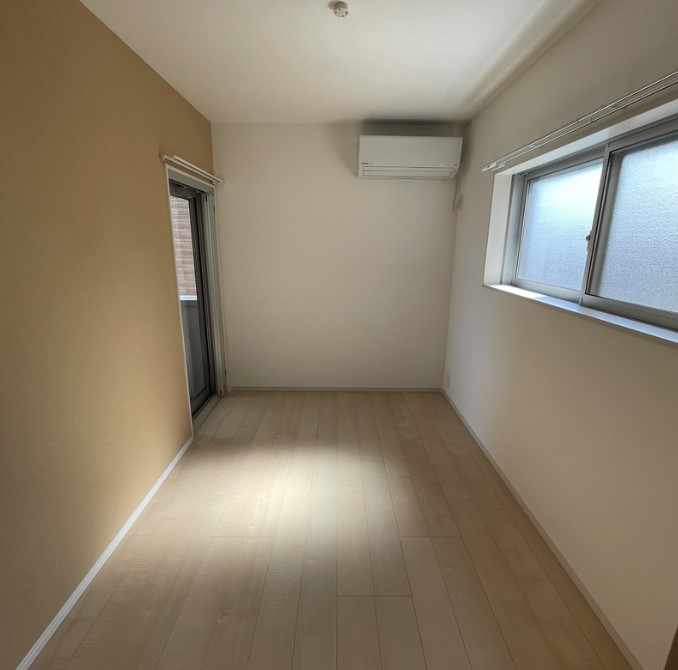 居室・リビング　同施工別物件