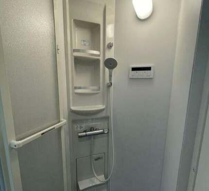 バス・シャワールーム　同施工別物件