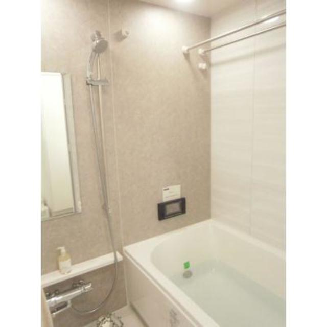 バス・シャワールーム　※写真は同タイプ住戸です。