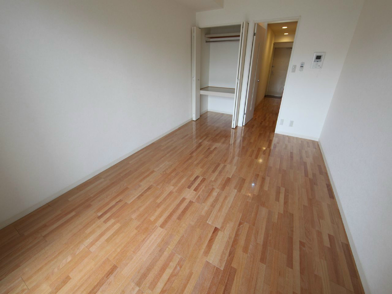 その他部屋・スペース　洋室9帖　クローゼット付（収納充実してます）