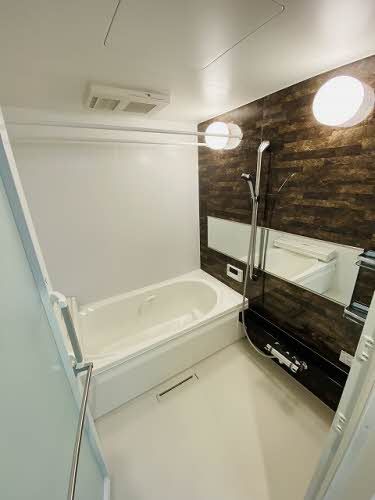 バス・シャワールーム　浴室