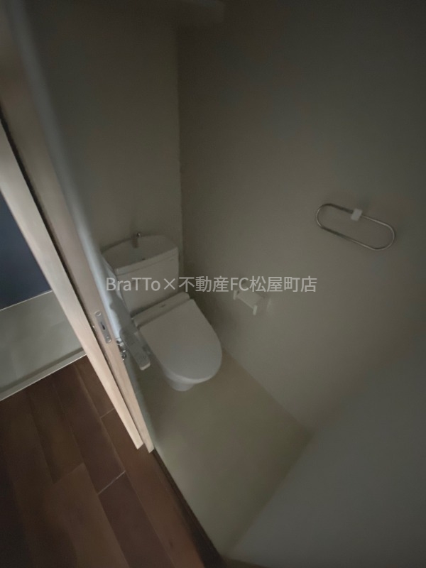 トイレ　トイレ（ウォシュレット付き）