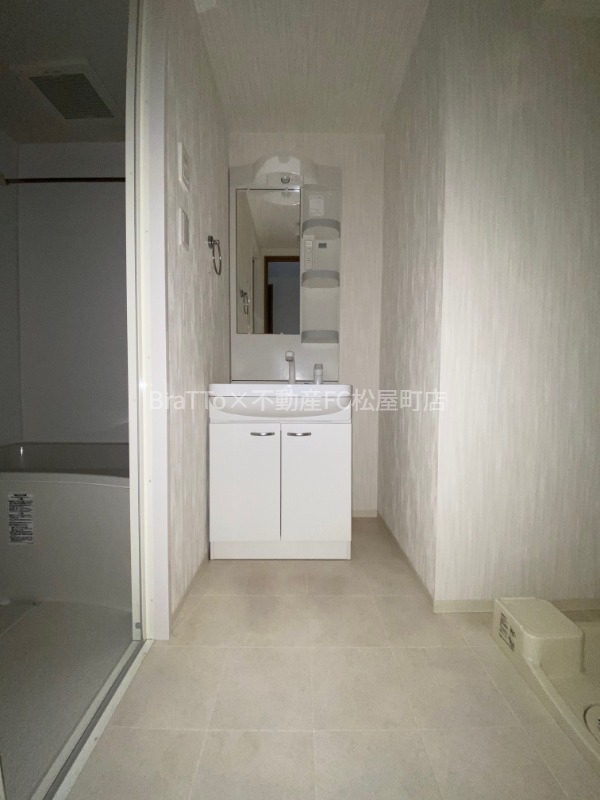 洗面設備　脱衣場