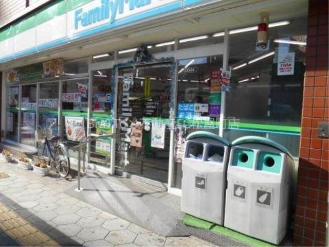 コンビニ　ファミリーマート鶴橋駅前店（コンビニ）まで236m