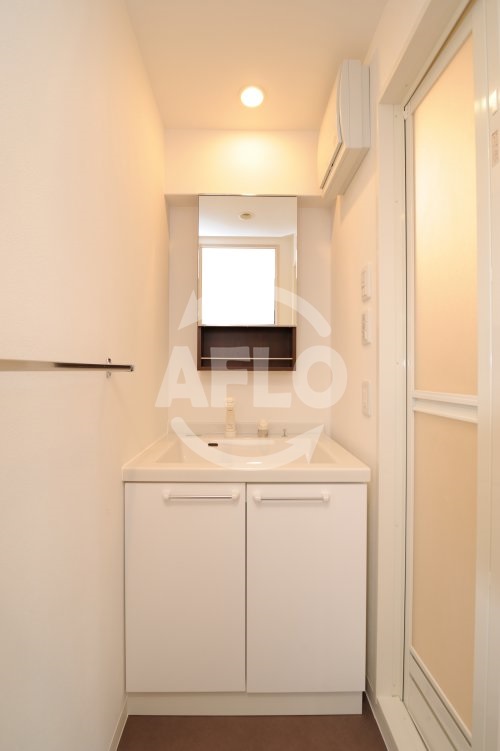 洗面設備　ルネ日本橋アネーロ　独立洗面台