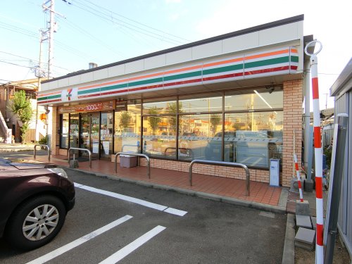 コンビニ　セブンイレブン　泉大津東助松店（コンビニ）まで598m