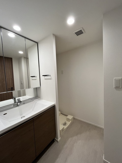 洗面設備　※写真は同タイプ住戸です。