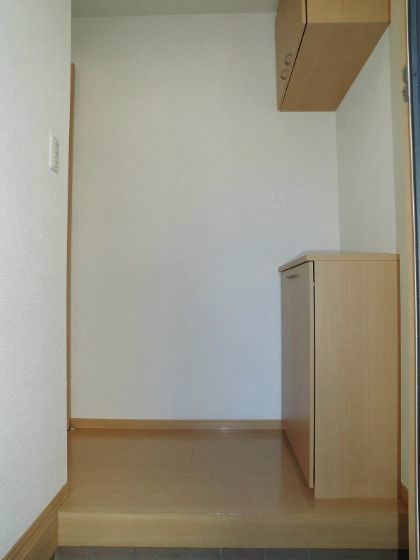 玄関　別号室の写真となります（現状を優先します）
