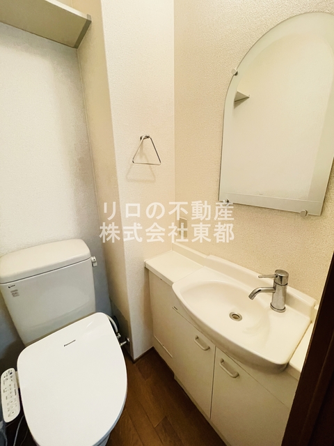 洗面設備　朝の忙しい時間帯にとても便利！洗面台付です♪