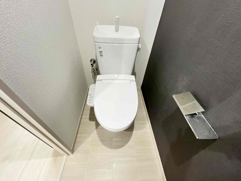 トイレ　別号室