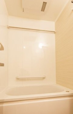 バス・シャワールーム　☆ゆっくりくつろげるお風呂☆