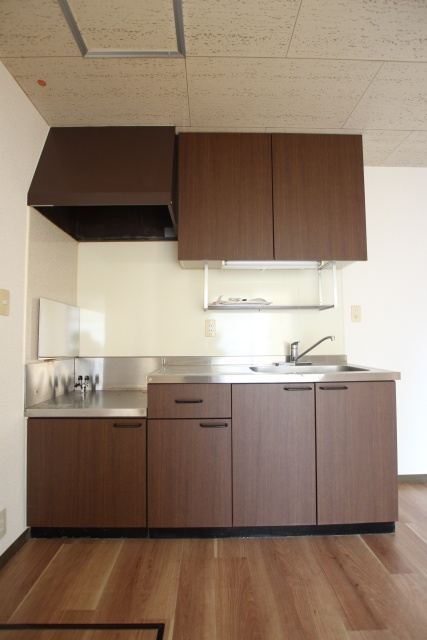 キッチン　写真は別部屋のものです。