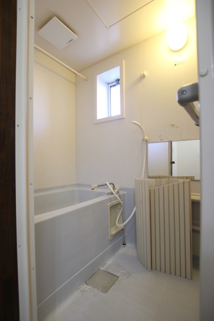 バス・シャワールーム　写真は別部屋のものです。